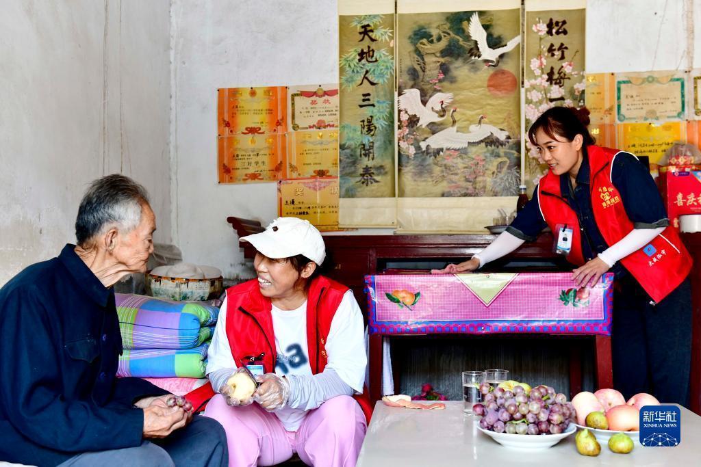 伯爵棋牌平台